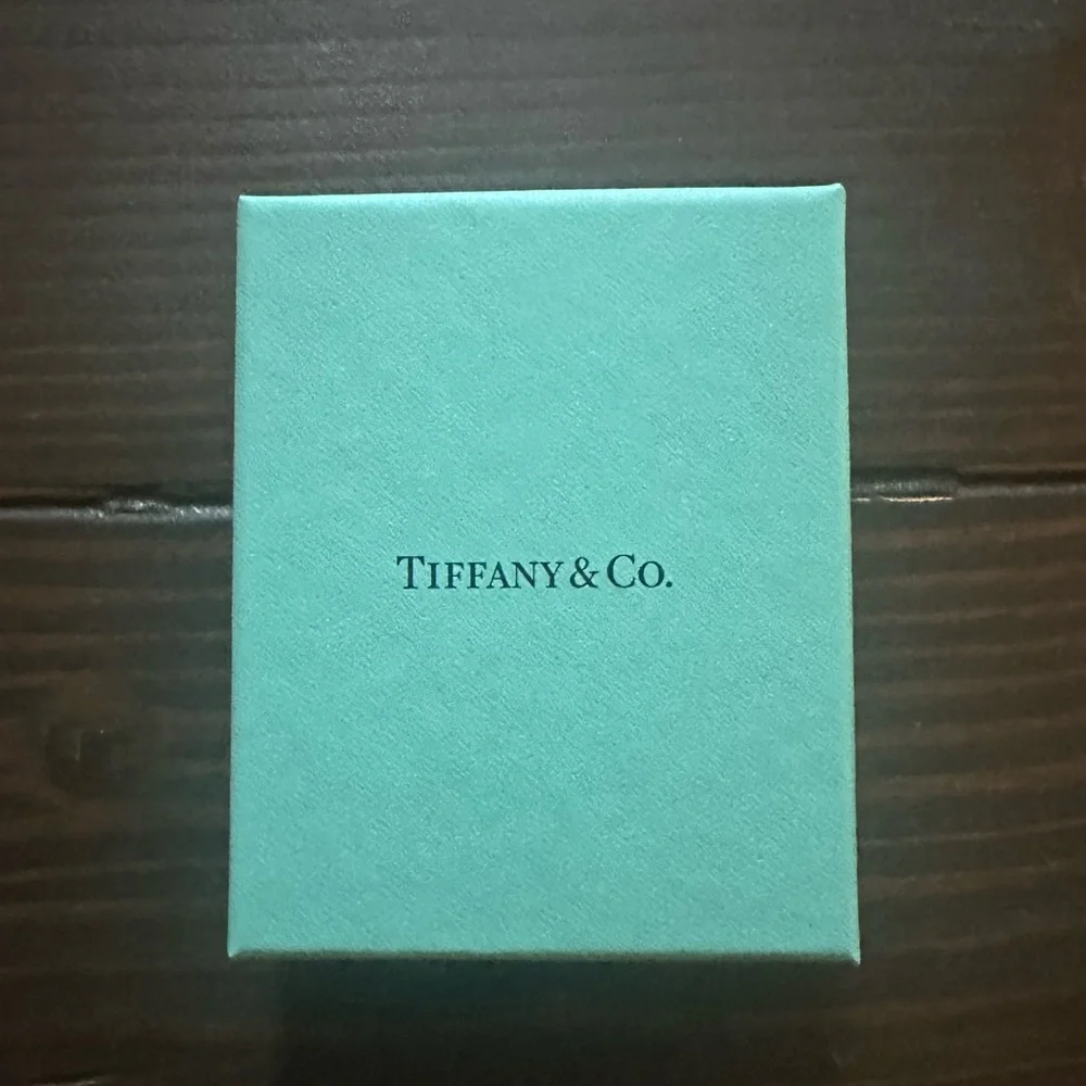 Tiffany’s Box - Picture 1 of 1